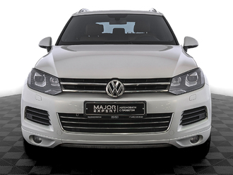 фото Volkswagen Touareg II 2014
