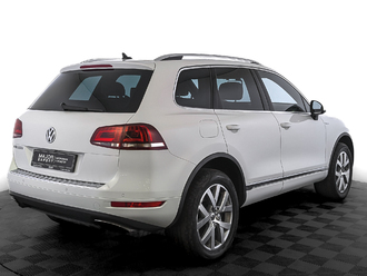 фото Volkswagen Touareg II 2014