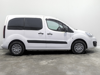 фото Peugeot Partner II 2021