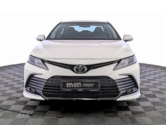 фото Toyota Camry VIII 2021