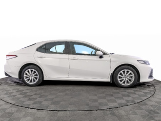фото Toyota Camry VIII 2021