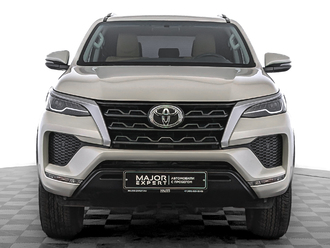 фото Toyota Fortuner II 2022