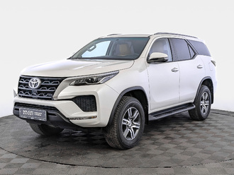 фото Toyota Fortuner II 2022
