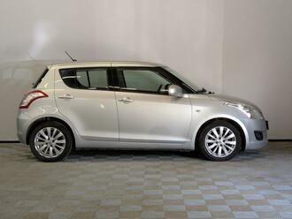 фото Suzuki Swift III 2011