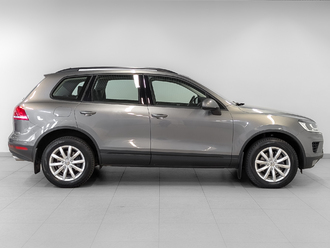 фото Volkswagen Touareg II 2017