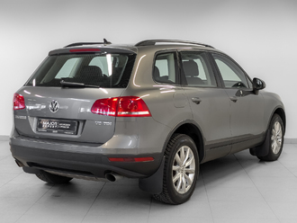 фото Volkswagen Touareg II 2017