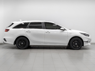 фото Kia Ceed III 2022