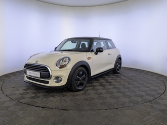 фото Mini Mini III (F56/F55) 2018
