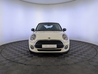 фото Mini Mini III (F56/F55) 2018