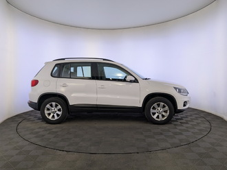 фото Volkswagen Tiguan I 2013