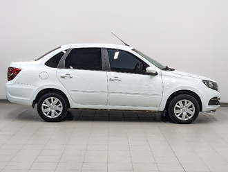 фото Lada Granta II 2023