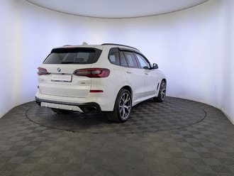 фото BMW X5 (G05/F95) 2022