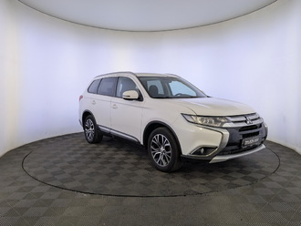 фото Mitsubishi Outlander III 2018