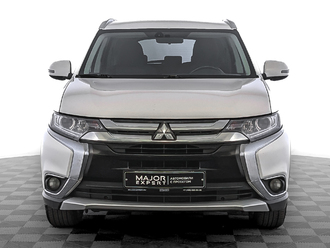фото Mitsubishi Outlander III 2018