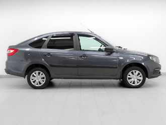фото Lada Granta II 2020