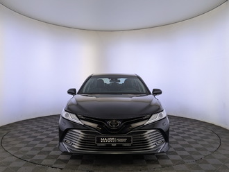 фото Toyota Camry VIII 2020