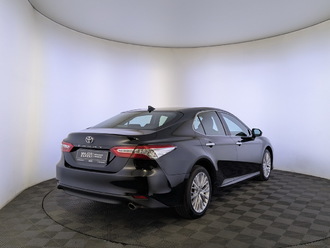 фото Toyota Camry VIII 2020