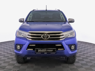 фото Toyota Hilux VIII 2018