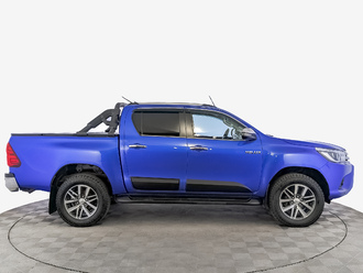 фото Toyota Hilux VIII 2018