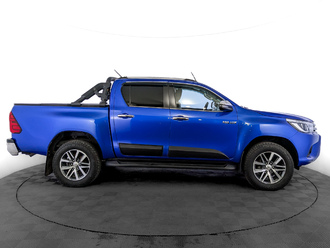 фото Toyota Hilux VIII 2018