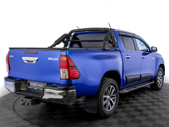 фото Toyota Hilux VIII 2018