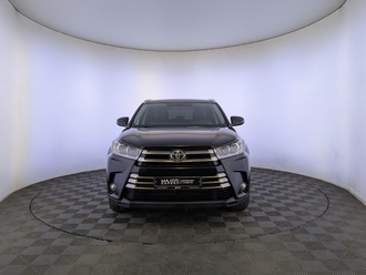 фото Toyota Highlander III 2018
