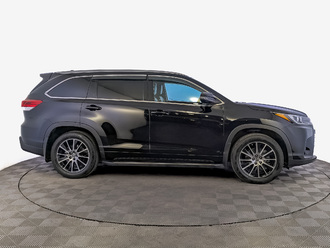 фото Toyota Highlander III 2018