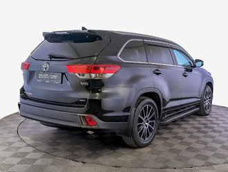 фото Toyota Highlander III 2018