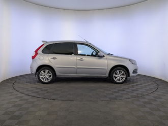 фото Lada Granta II 2020