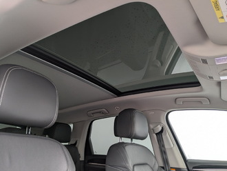 фото Volkswagen Touareg III 2020