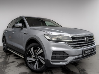 фото Volkswagen Touareg III 2020