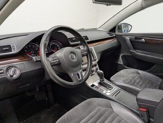 фото Volkswagen Passat B7 2013