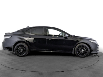 фото Toyota Camry VIII 2021