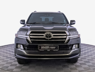 фото Toyota Land Cruiser 200 2020
