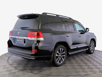 фото Toyota Land Cruiser 200 2020