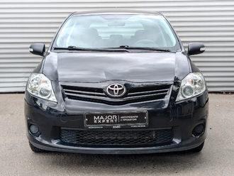 фото Toyota Auris 2010