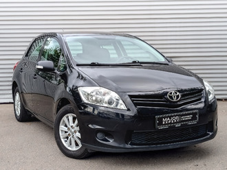 фото Toyota Auris 2010