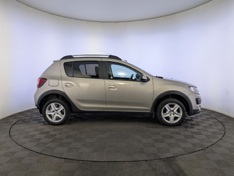 фото Renault Sandero II 2016