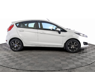 фото Ford Fiesta VII 2016