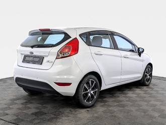 фото Ford Fiesta VII 2016