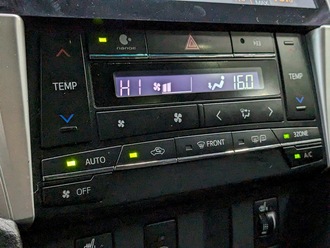 фото Toyota Camry VII 2015