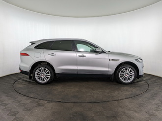 фото Jaguar F-Pace 2018