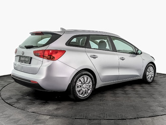 фото Kia Cee`d II 2017