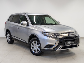 фото Mitsubishi Outlander III 2019