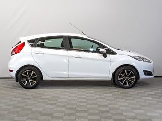 фото Ford Fiesta VII 2015