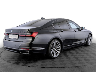 фото BMW 7 (G11/G12) 2022