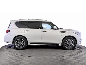 фото Infiniti QX80 2019
