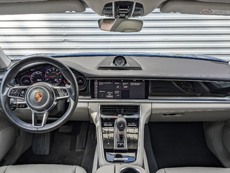 Porsche Panamera с пробегом в автосалоне Форис Авто