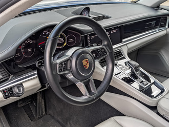 Porsche Panamera с пробегом в автосалоне Форис Авто