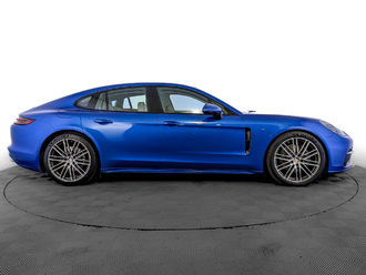 фото Porsche Panamera II 2017